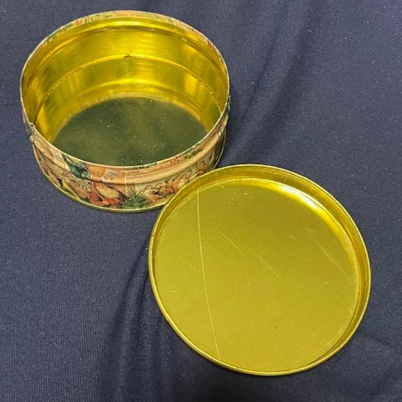 Vintage Style Christmas Metal Tin Coasters Set of 6 Santa Father Christmas 3.5" - Picture 8 of 10